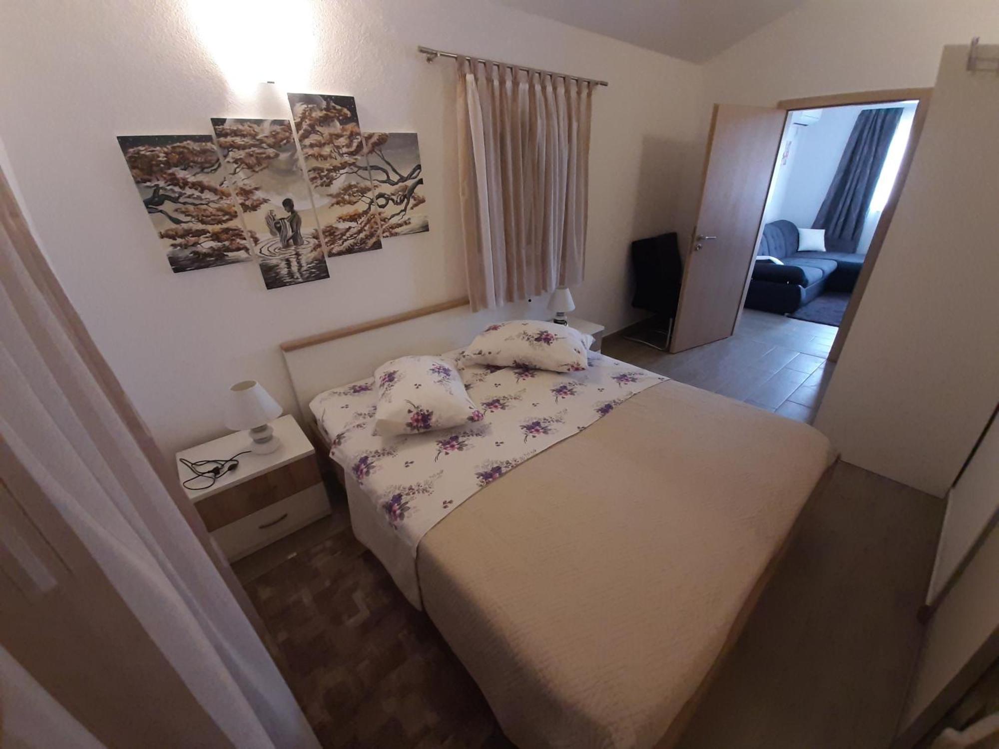 Apartments Diana Vinisce Marina Pokoj fotografie